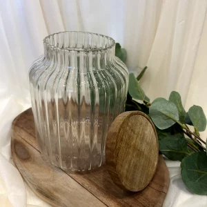 Vorratsglas mit Holzdeckel