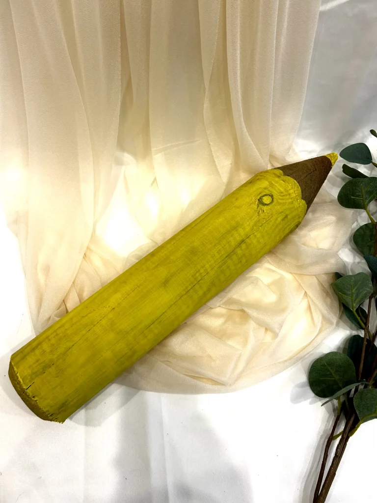 Holzstift gelb